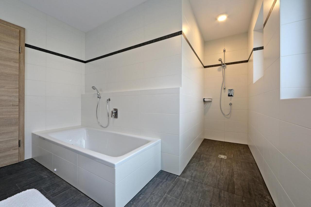 Apartment Jaeger Ried im Zillertal Exterior photo